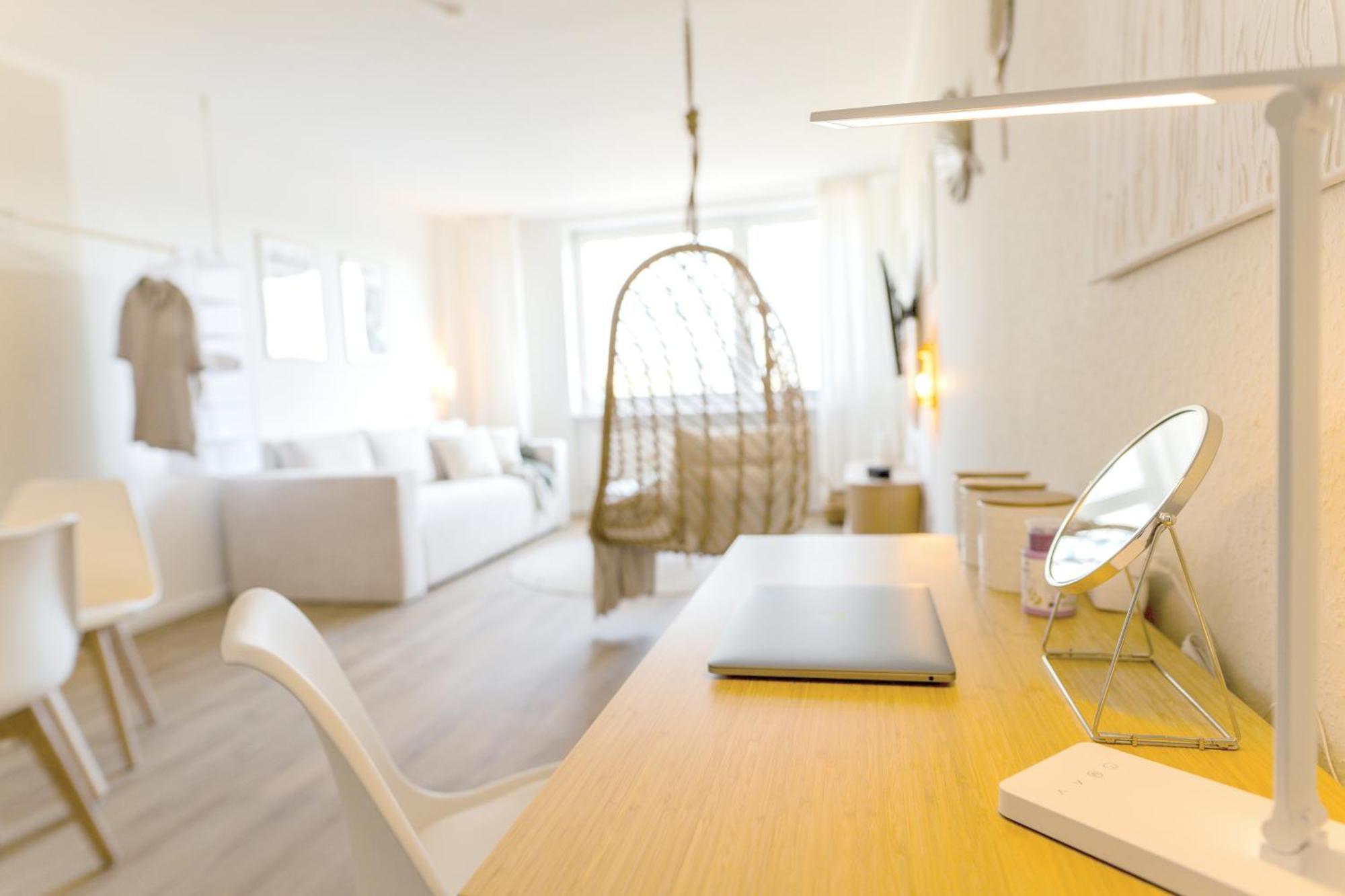 Wolfsburg Innenstadt - Happyhome - Direkt In Der Porschestrasse, 5 Personen & Kind, 3 Zimmer Exterior photo